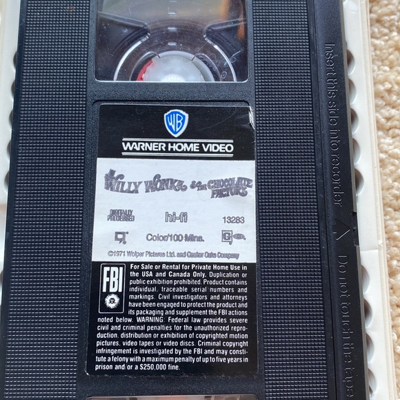 Vintage Willy Wonka VHS - Picture 2 of 3